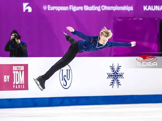 Ice Gallery Skates U.S.